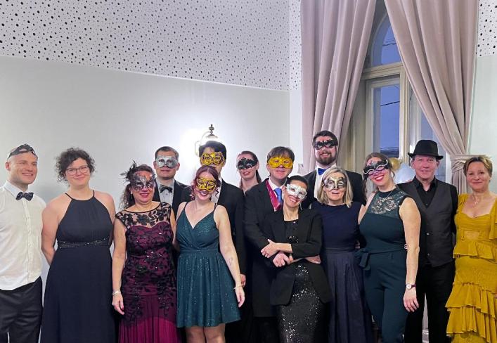 Maskenball 11/2025